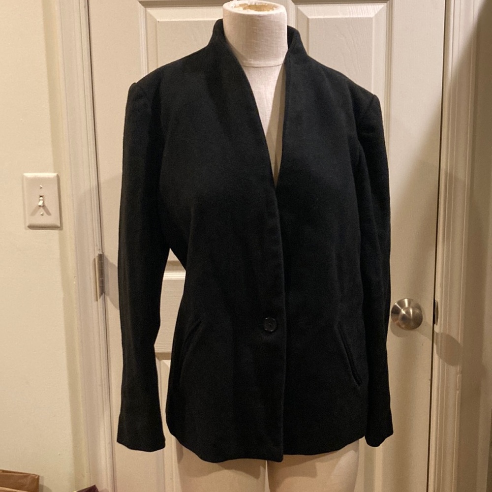 Black wool coat, Sz L?